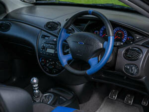 Image 2/31 of Ford Focus RS (2003)