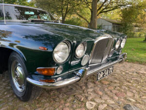 Image 41/52 de Jaguar 420 G (1967)