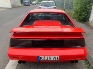 Image 28/55 of Pontiac Fiero GT (1988)