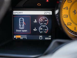 Image 8/50 of Ferrari 458 Italia (2012)