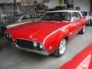 Bild 4/45 von Oldsmobile Cutlass S 350 (1969)