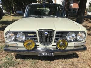 Image 11/29 of Lancia 2000 Iniezione (1973)