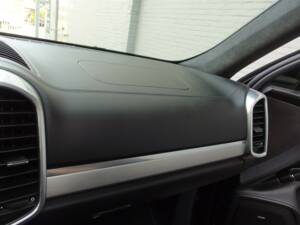 Bild 55/98 von Porsche Cayenne Turbo (2010)