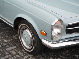 Immagine 26/50 di Mercedes-Benz 280 SL (1968)