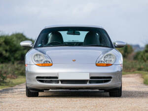 Image 6/39 of Porsche 911 Carrera (1998)