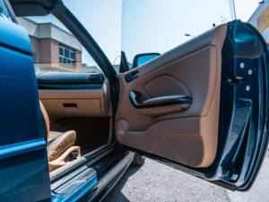 Imagen 19/37 de BMW 325Ci (2002)