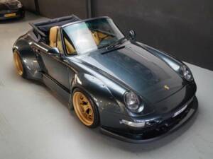 Image 21/50 of Porsche 911 Carrera RWB (1995)