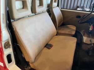 Bild 30/44 von Volkswagen T3 Kastenwagen 1.6 D (1986)