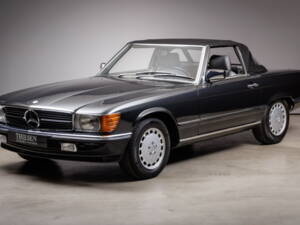 Image 2/30 de Mercedes-Benz 300 SL (1986)