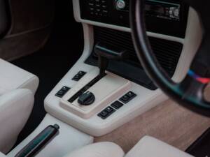 Image 14/29 of BMW 635 CSi (1989)