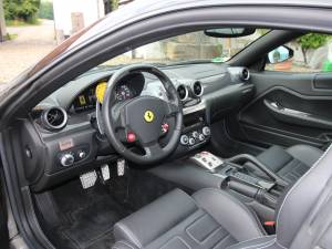 Image 6/10 de Ferrari 599 GTB (2012)