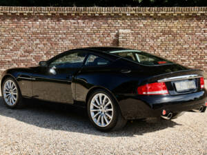 Immagine 12/50 di Aston Martin V12 Vanquish (2002)