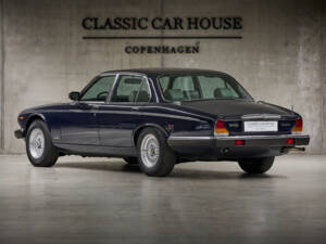 Bild 2/97 von Daimler Double Six (1994)