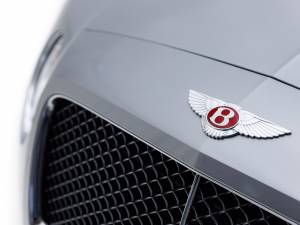 Image 34/37 of Bentley Continental GT V8 (2013)