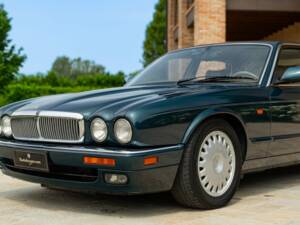 Afbeelding 9/50 van Jaguar XJ6 3.2 (1995)