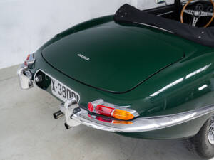 Image 33/42 of Jaguar E-Type 3.8 (1963)