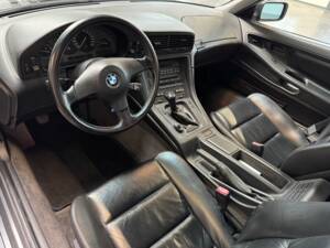 Image 11/14 de BMW 850i (1991)