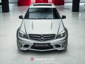 Bild 3/24 von Mercedes-Benz C 63 AMG T (2010)