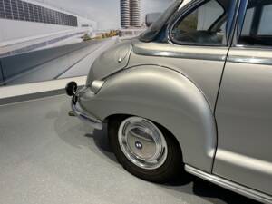 Image 17/32 of BMW 3200 S (1963)