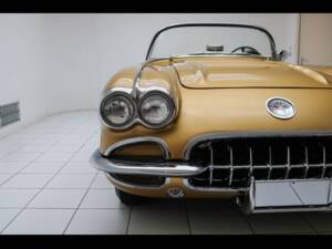 Image 41/100 of Chevrolet Corvette (1958)