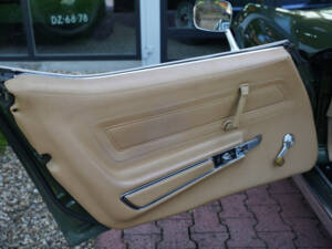 Image 11/50 of Chevrolet Corvette Stingray (1970)