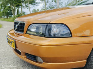 Imagen 13/32 de Volvo C70 2.4 T (1999)