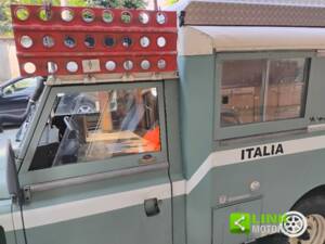 Bild 2/10 von Land Rover Defender 110 (1991)