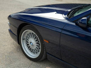 Image 43/50 de BMW 850CSi (1993)