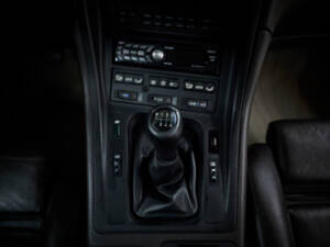 Image 43/81 de BMW 850i (1991)