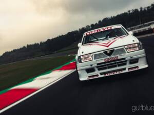 Afbeelding 10/81 van Alfa Romeo 75 1.8 Turbo (1990)