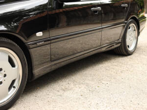 Bild 74/89 von Mercedes-Benz C 43 AMG T (1998)
