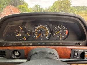 Imagen 16/30 de Mercedes-Benz 500 SE (1988)