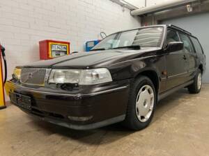 Image 2/20 of Volvo 960 3.0i (1996)