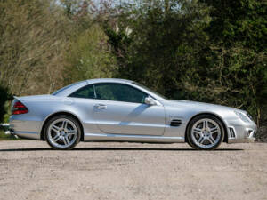 Imagen 5/47 de Mercedes-Benz SL 55 AMG (2007)