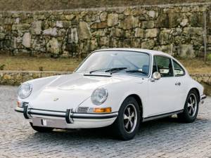 Bild 2/28 von Porsche 911 2.2 E (1971)