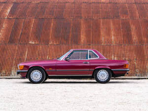 Immagine 4/36 di Mercedes-Benz 300 SL (1989)