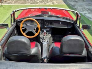 Image 19/40 of MG MGB (1979)