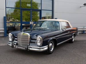 Afbeelding 30/30 van Mercedes-Benz 250 SE (1967)