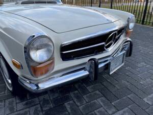 Bild 6/33 von Mercedes-Benz 280 SL (1970)