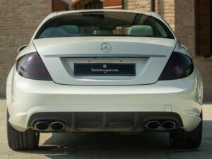 Immagine 14/50 di Mercedes-Benz CL 63 AMG (2009)