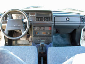 Image 3/45 of Volvo 245 GL (1991)