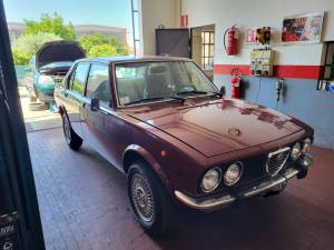 Image 2/21 de Alfa Romeo Alfetta 1.6 (1981)