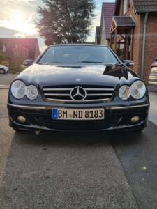 Image 6/31 de Mercedes-Benz CLK 200 K (2006)