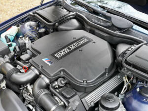 Immagine 37/50 di BMW M5 (2002)