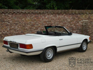 Image 2/50 of Mercedes-Benz 280 SL (1981)