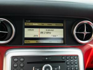 Image 32/50 of Mercedes-Benz SLS AMG (2010)