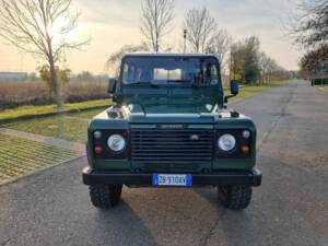 Image 4/7 of Land Rover Defender 130 Td5 Crew Cab (2001)