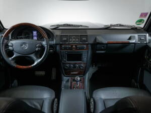 Image 12/32 of Mercedes-Benz G 500 (SWB) (2012)