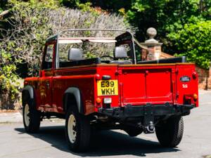 Image 3/19 of Land Rover 110 (1988)