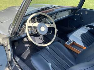 Image 12/29 of Mercedes-Benz 230 SL (1965)